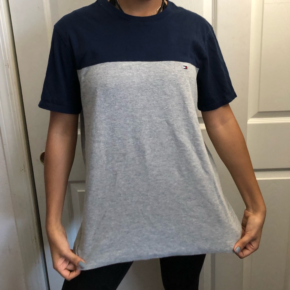 Tommy Hilfiger T shirt